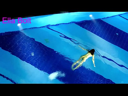 ❤️ నేను చూడటం ఆపలేను, ELLA BOLT రిసార్ట్ పూల్‌లో నగ్నంగా ఈత కొడుతూ దొరికిన యువ అందగత్తె ❤️ క్వాలిటీ పోర్న్ te.friendmap.top ️❤